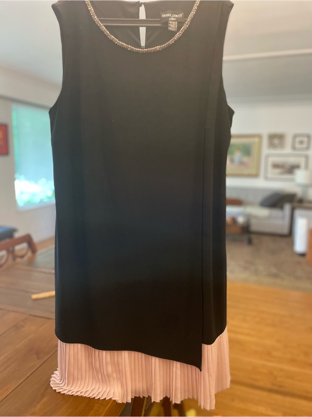 Frank Lyman Plus Black Garment - Elegant Label